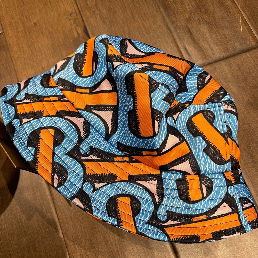 Hat - Picture 4 of 4
